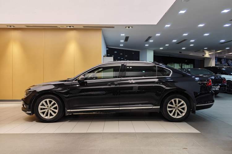 Used Volkswagen Magotan 2019 280TSI DSG Comfort Model China VI Standard
