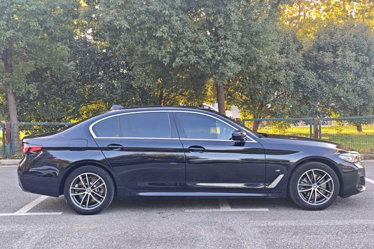 Used BMW 5 Series 2021 Facelifted 525Li M Sport Package
