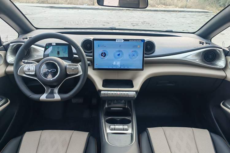 Used BYD Dolphin 2025 420km Free Edition
