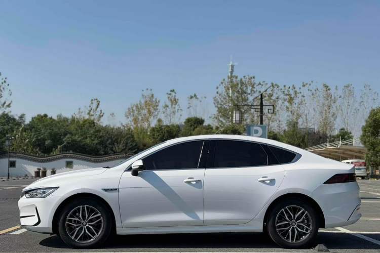 Used BYD Qin PLUS 2021 EV 400KM Luxury Model