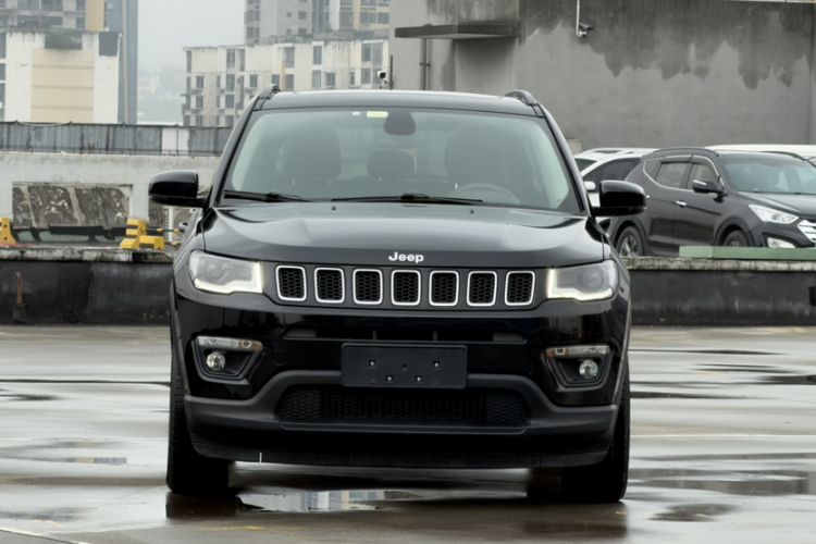 Used  Compass 2020 220T Automatic Leading Edition
