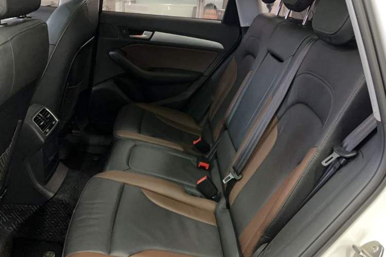 Used Audi Q5 2017 Plus 40 TFSI Technology Model