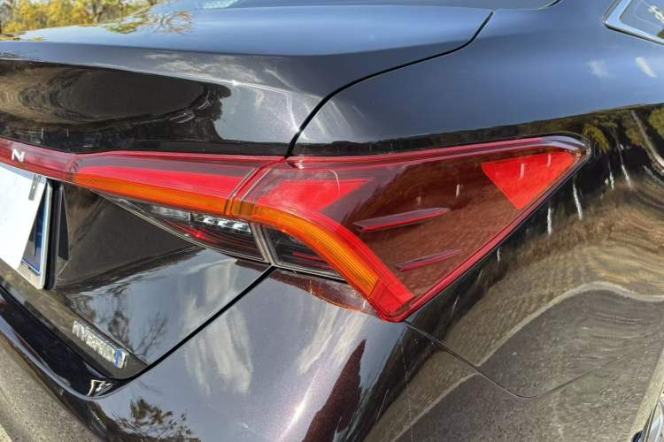 Used Toyota Avalon 2019 Dual-Engine 2.5L Luxury Edition China V Standard
