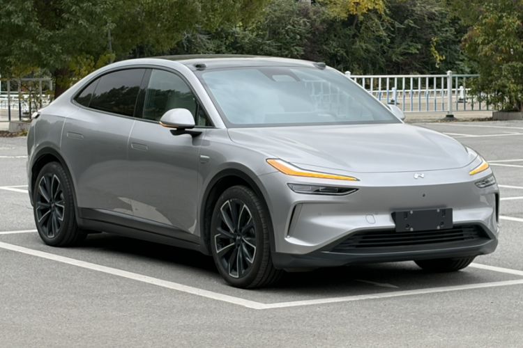 Used ONVO L60 2024 60 kWh Rear-Drive Version
