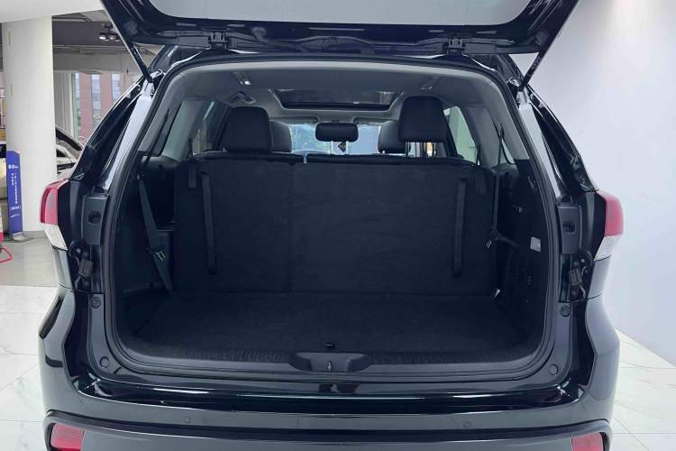 Used Toyota Highlander 2018 2.0T Four-Wheel Drive Luxury Version 7 Seats China VI Standard