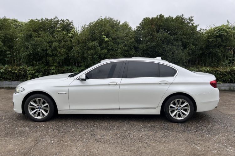 Used BMW 5 Series 2014 520Li Elegant Model
