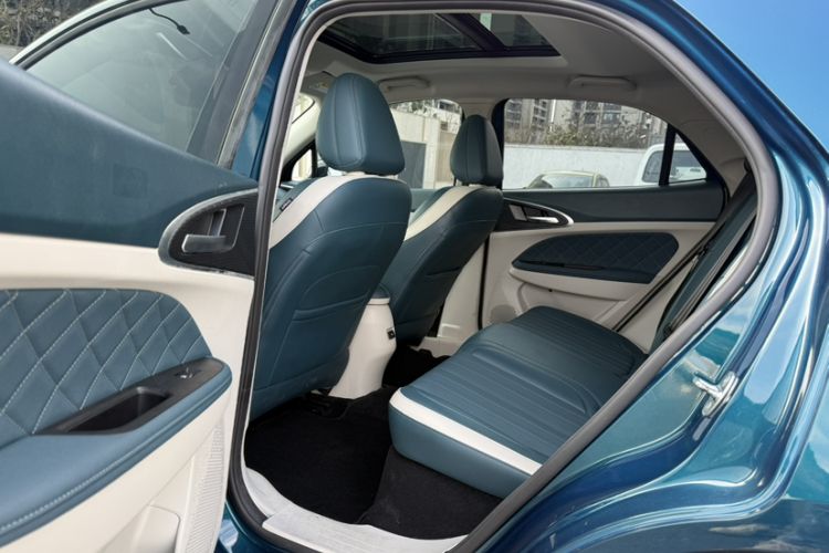 Used ORA Good Cat 2021 400km Standard Range Venus Edition Lithium Iron Phosphate