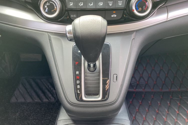 Used Honda CR-V 2016 2.0L two-wheel drive Urban Edition
