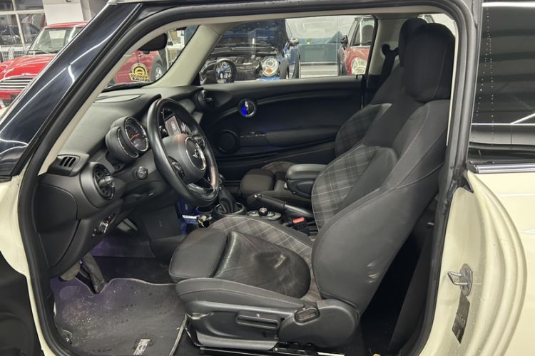 Used  MINI 2016 1.5T COOPER
