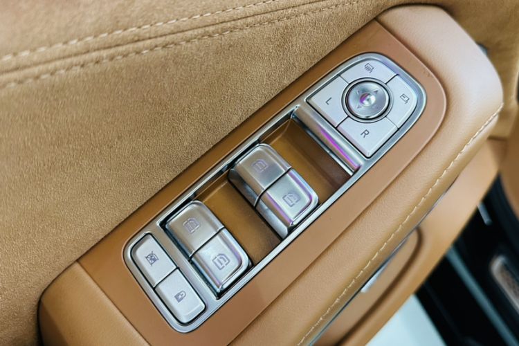 Used Hongqi H9 2020 Revised Version 2.0T Smart Connect Flagship Edition
