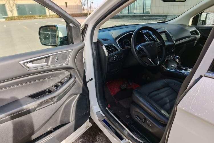Used Ford Edge 2018 EcoBoost 245 Two-Wheel-Drive Titanium 7-Seater China V Standard
