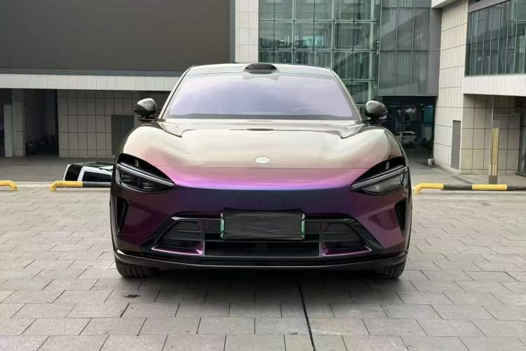 Used  YU7 2025 Ultra-Long Range High-Performance All-Wheel-Drive Max Edition
