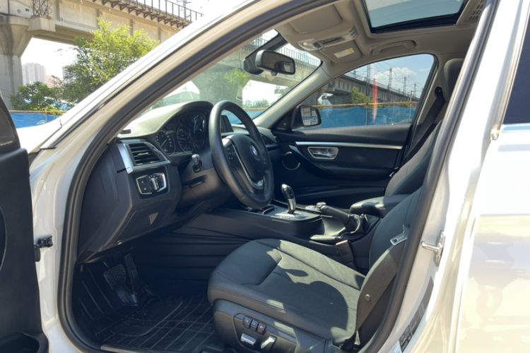 Used BMW 3 Series 2017 320Li xDrive Fashion Model
