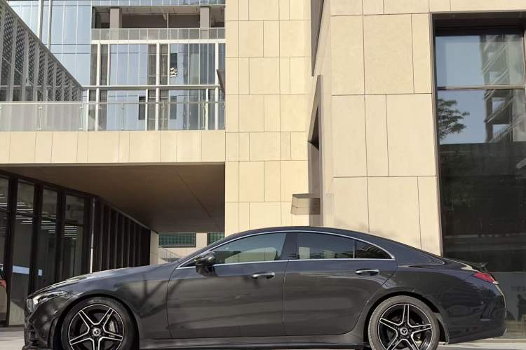 Used Mercedes-Benz CLS 2021 CLS 300 Luxury Model
