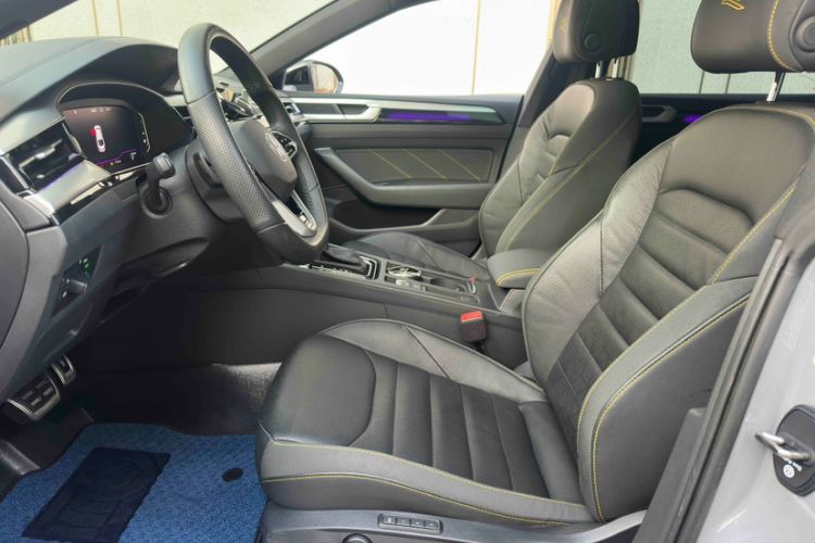 Used Volkswagen FAW-Volkswagen CC 2023 380TSI Striking Edition
