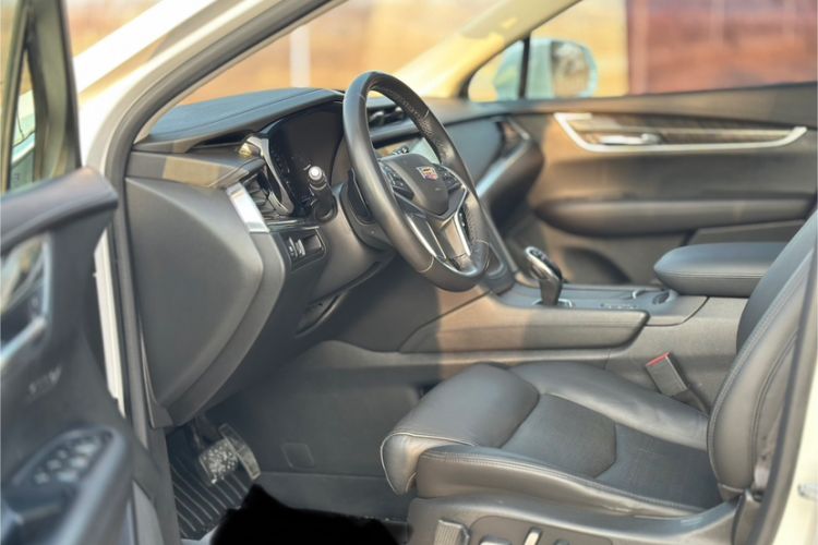 Used Cadillac XT5 2016 28T Four-Wheel Drive Luxury Model
