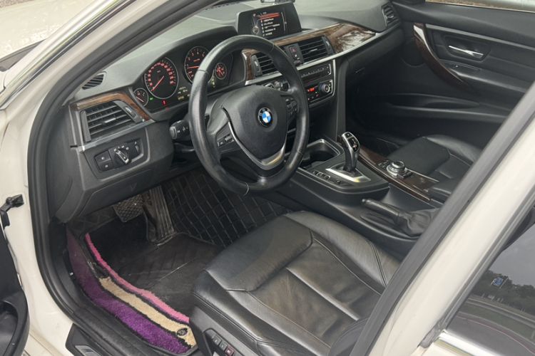 Used BMW 3 Series 2015 320Li Luxury Design Package
