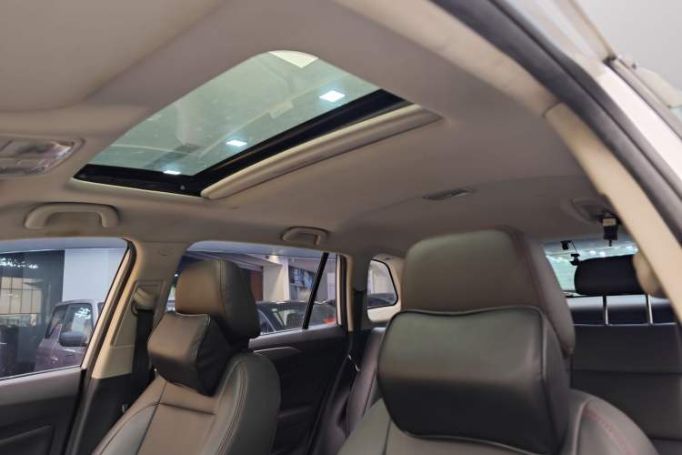 Used Changan CS75 2016 1.8T Automatic Elite Model China V Standard
