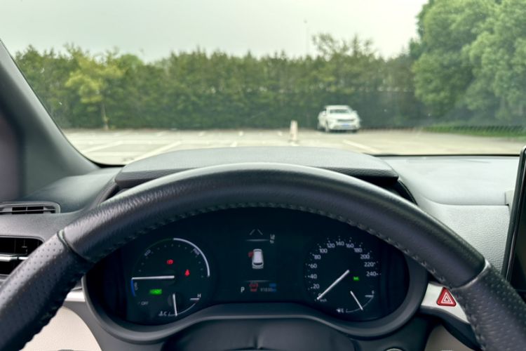 Used Toyota Sienna 2021 2.5L Hybrid Luxury Edition
