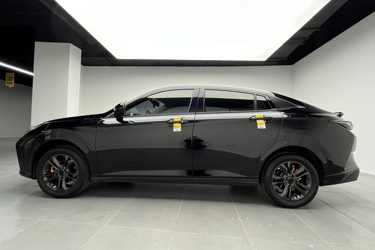 Used Dongfeng Aeolus Yixuan 2023 Mach Edition 1.5L Automatic Chasing Shadow Version