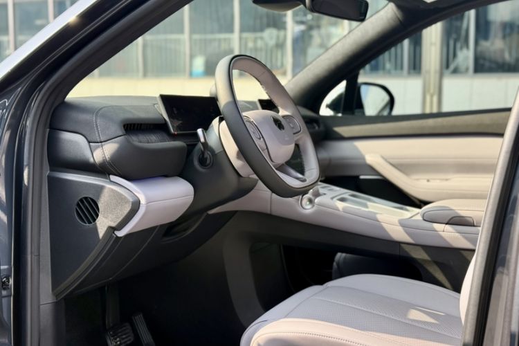 Used Nio EC6 2024 75 kWh