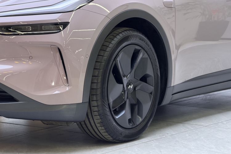 Used ONVO L60 2024 60 kWh Rear-Drive Version