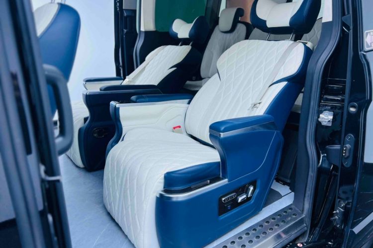 Used Ford Tourneo Custom 2020 2.0T Automatic Elite Edition China VI Standard
