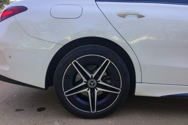 Used Mercedes-Benz C-Class 2023 Second Facelift C 260 L Starry Night Sports Edition
