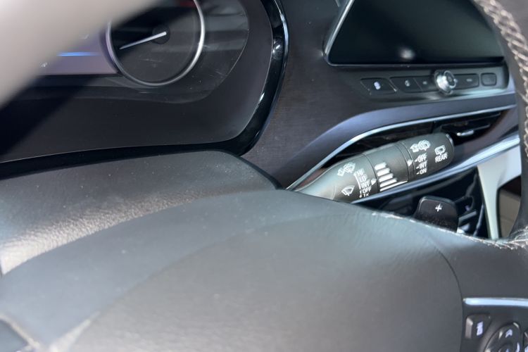 Used Buick GL8 2022 Land Business Class 652T Luxury Model
