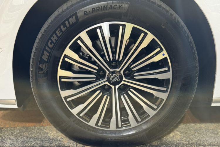 Used BYD Xia 2025 DM-i 1.5T 180km Excellence Model
