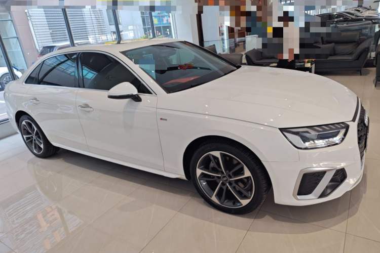 Used Audi A4L 2023 40 TFSI Fashion Dynamic Model
