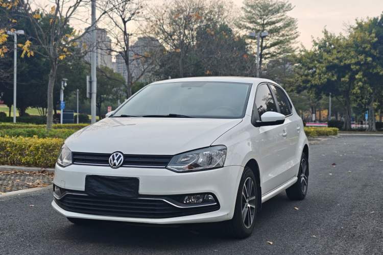Used Volkswagen Polo 2016 1.6L Automatic Comfort Model
