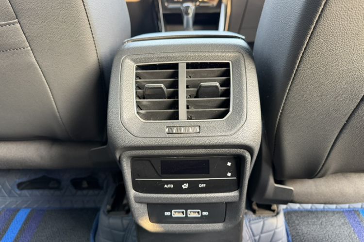 Used Volkswagen Tayron X 2020 330TSI Two-Wheel Drive Luxury Smart Connectivity Version
