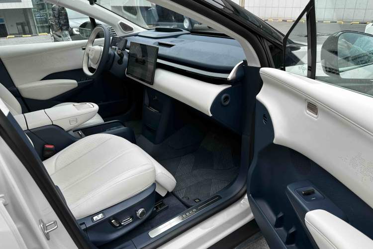 Used Zeekr X 2025 Four-Seater Rear-Drive Cube Version
