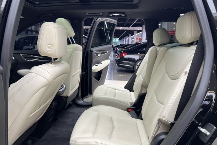 Used Cadillac XT6 2020 28T Six-Seater Luxury Sporty Enjoy-the-Comfort Safety Edition