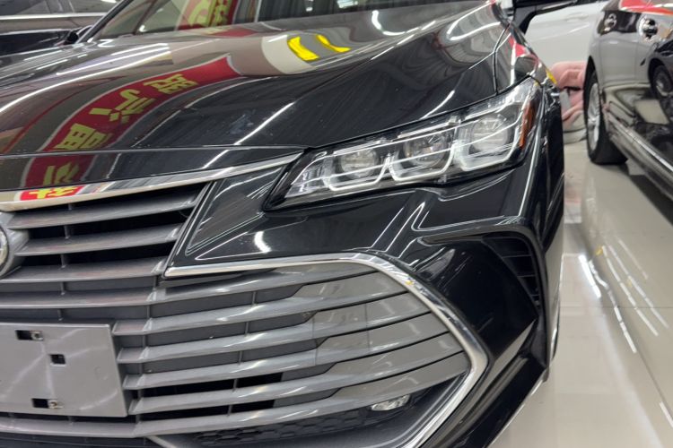 Used Toyota Avalon 2019 Dual-Engine 2.5L Luxury Edition China VI Standard
