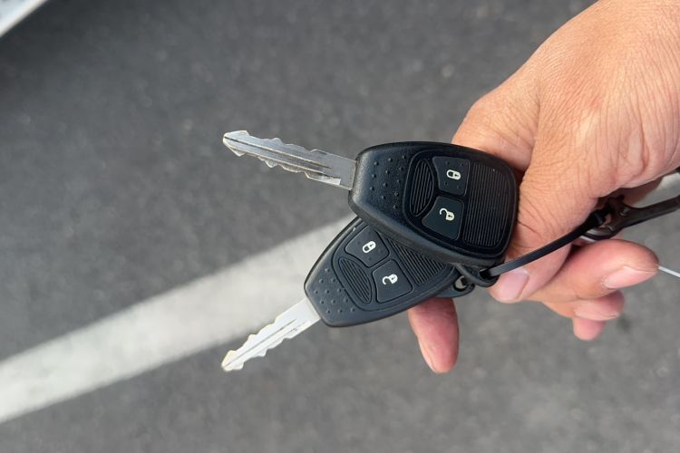 Used  Compass 2014 2.0L two-wheel drive urban version
