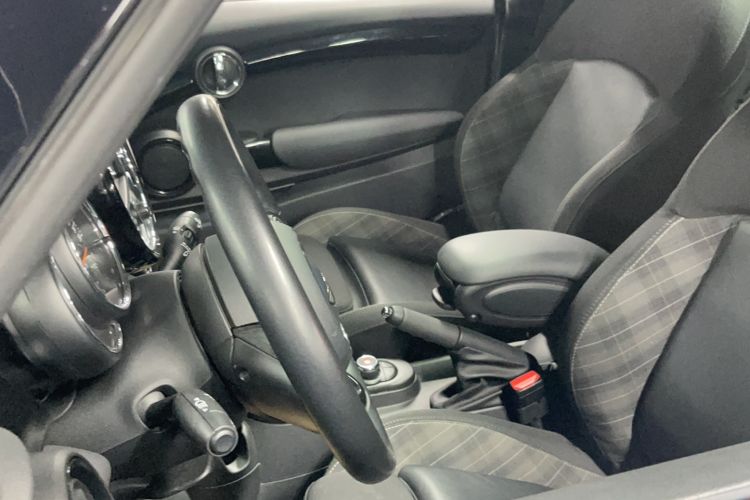 Used  MINI 2018 1.5T COOPER Classic Edition
