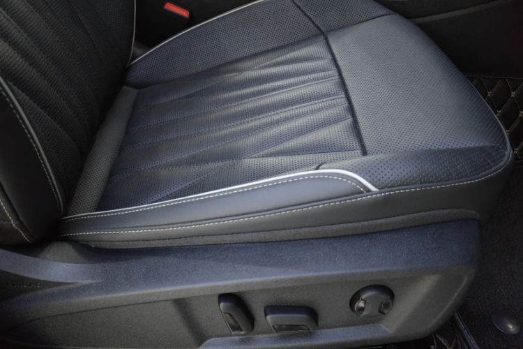 Used Volkswagen Passat 2023 330TSI Starry Luxury Edition
