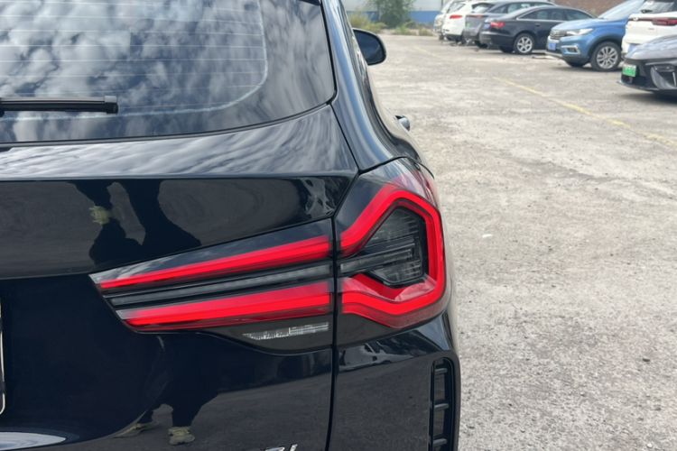 Used BMW X3 2022 Second Facelift xDrive30i Leading Edition M Night Sky Package
