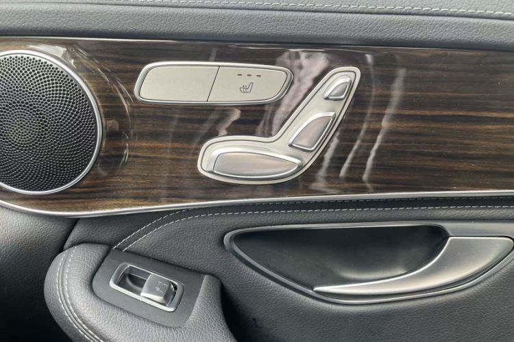 Used Mercedes-Benz GLC 2016 GLC 260 4MATIC Dynamic Edition
