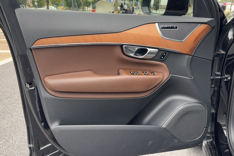 Used Volvo XC90 2021 B6 Zhiyi Luxury Edition 7-Seater
