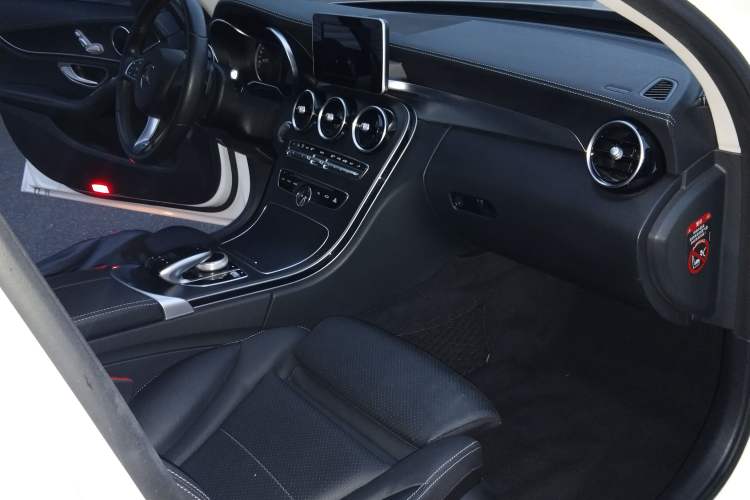 Used Mercedes-Benz C-Class 2018 C 180 L Fashion Edition Sport Version