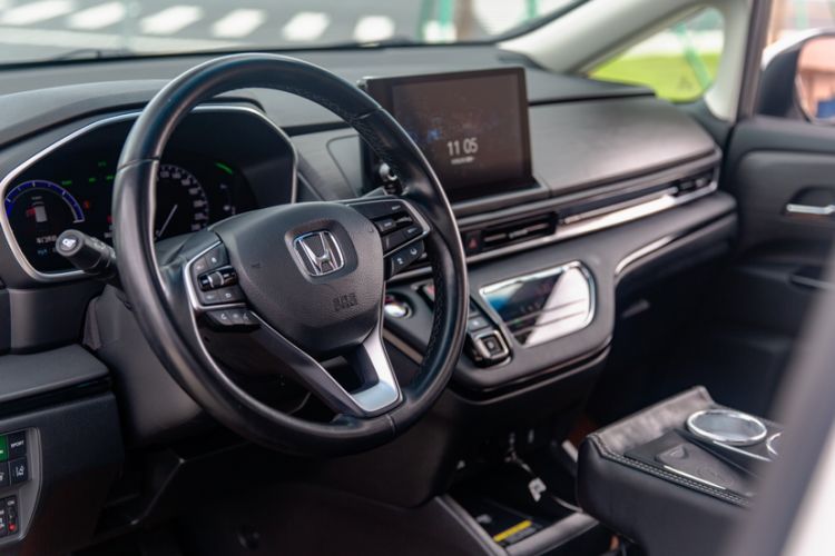 Used Honda Elysion 2022 2.0L eHEV Luxury First Edition