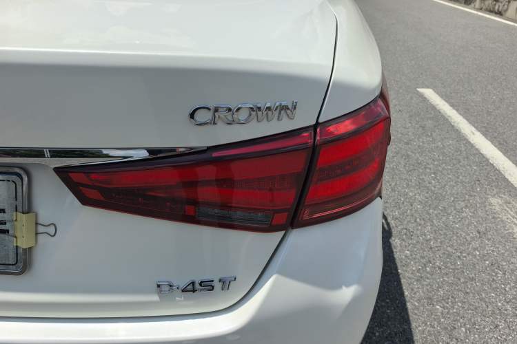 Used Toyota Crown 2017 2.0T Sport Edition
