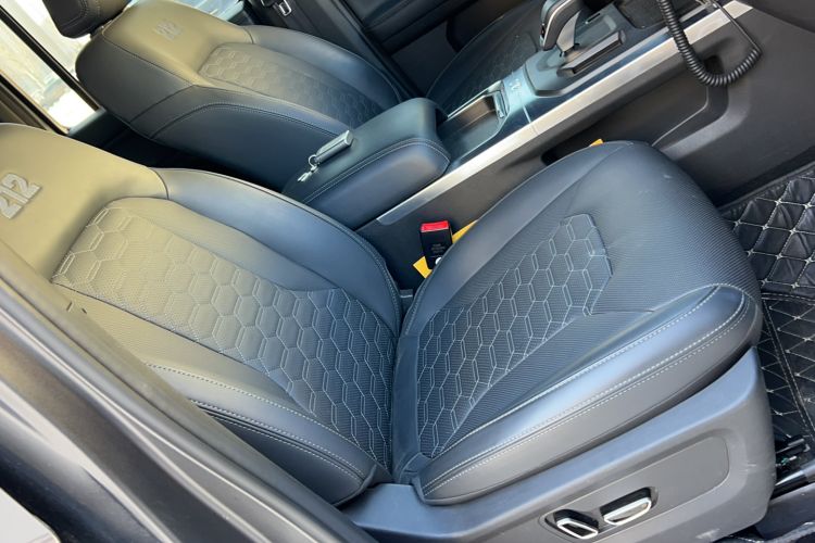 Used  T01 2024 2.0T Mechanic