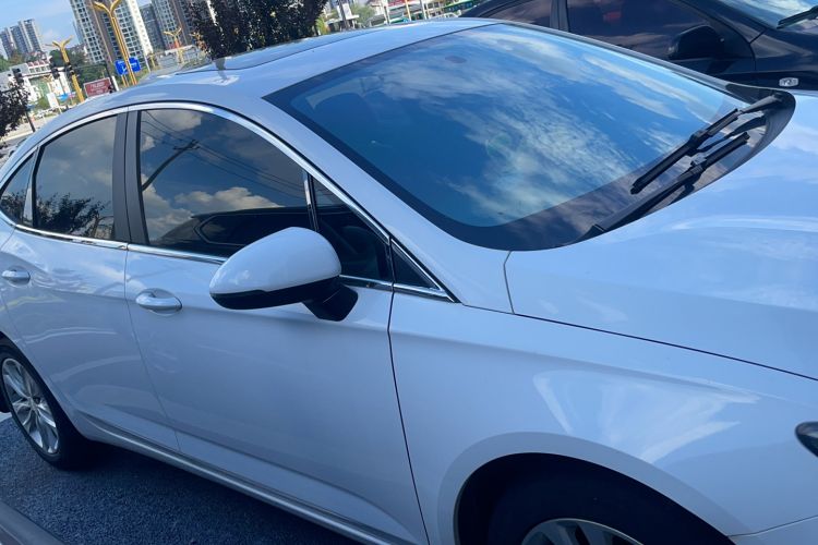 Used Buick Verano 2018 Sedan 20T Dual-Clutch Leading Model
