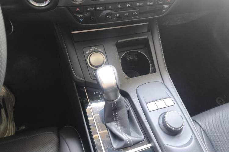 Used Lexus ES 2015 200 Elite Edition