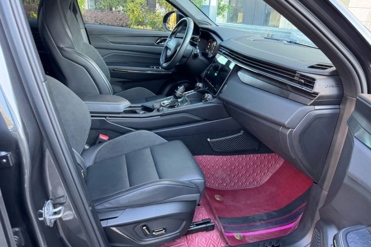 Used Lynk & Co 01 2023 2.0TD Four-Wheel Drive HypeHalo
