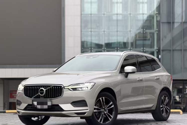 Used Volvo XC60 2019 T5 4x4 Smart Edition China V Standard